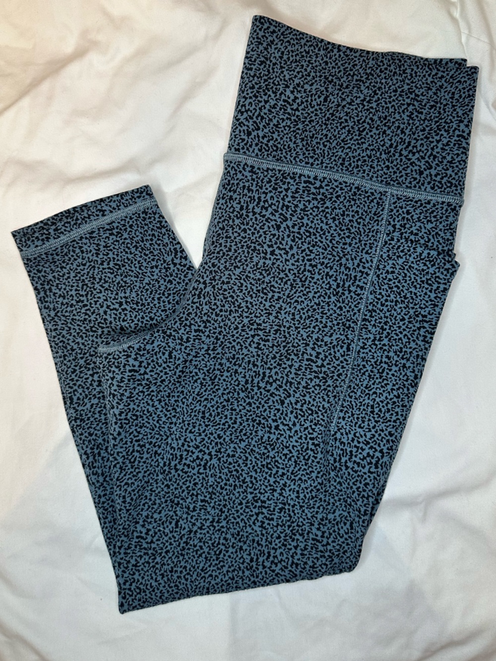 Athleta Salutation Stash II Textured Capri Leggings Blue Black Size Large